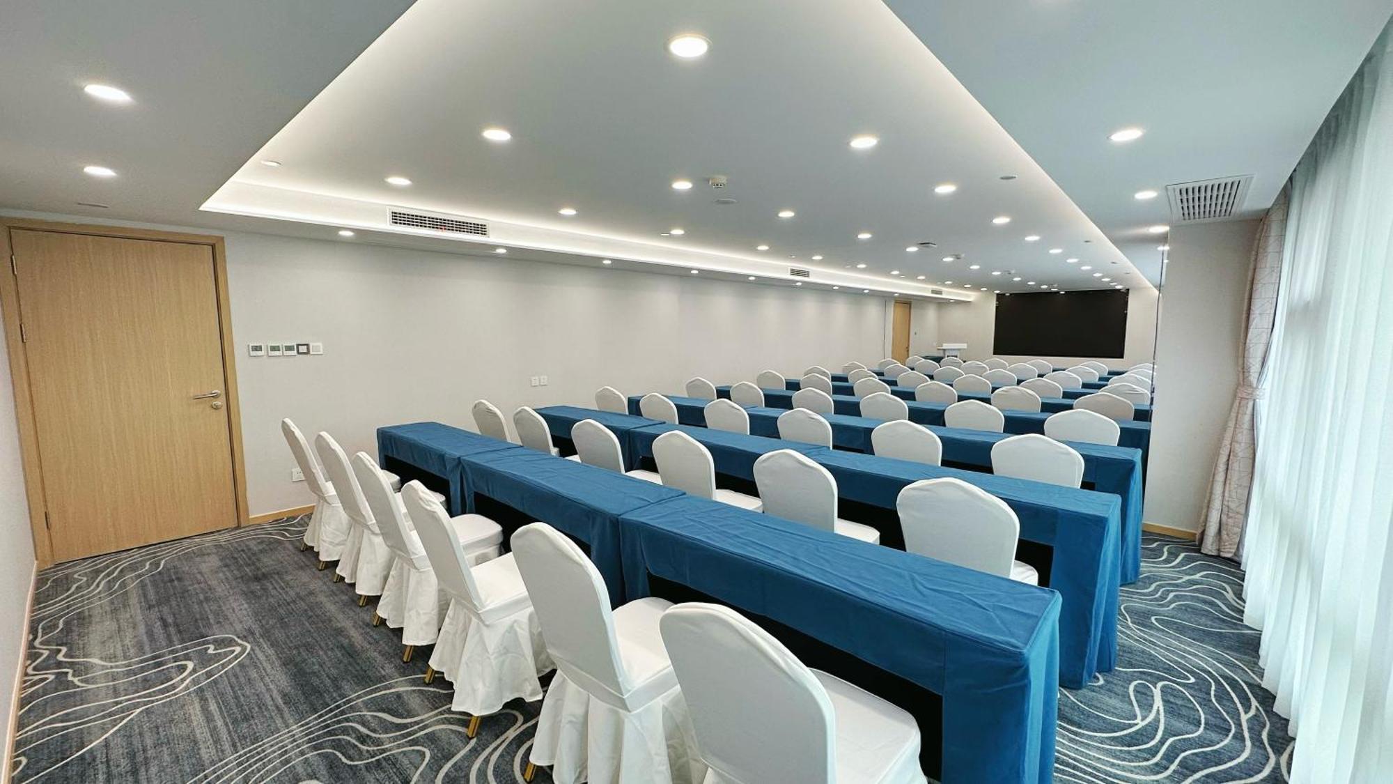 Holiday Inn Express Qingdao City Center By Ihg Exterior foto