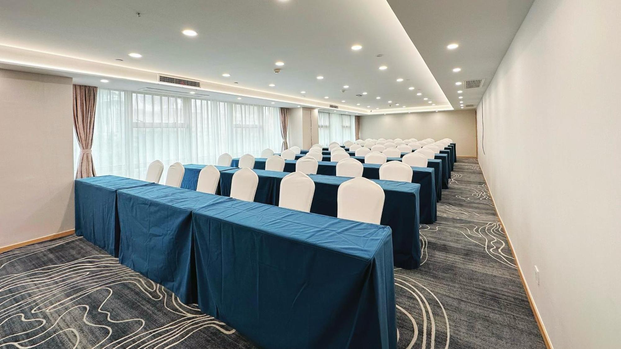 Holiday Inn Express Qingdao City Center By Ihg Exterior foto
