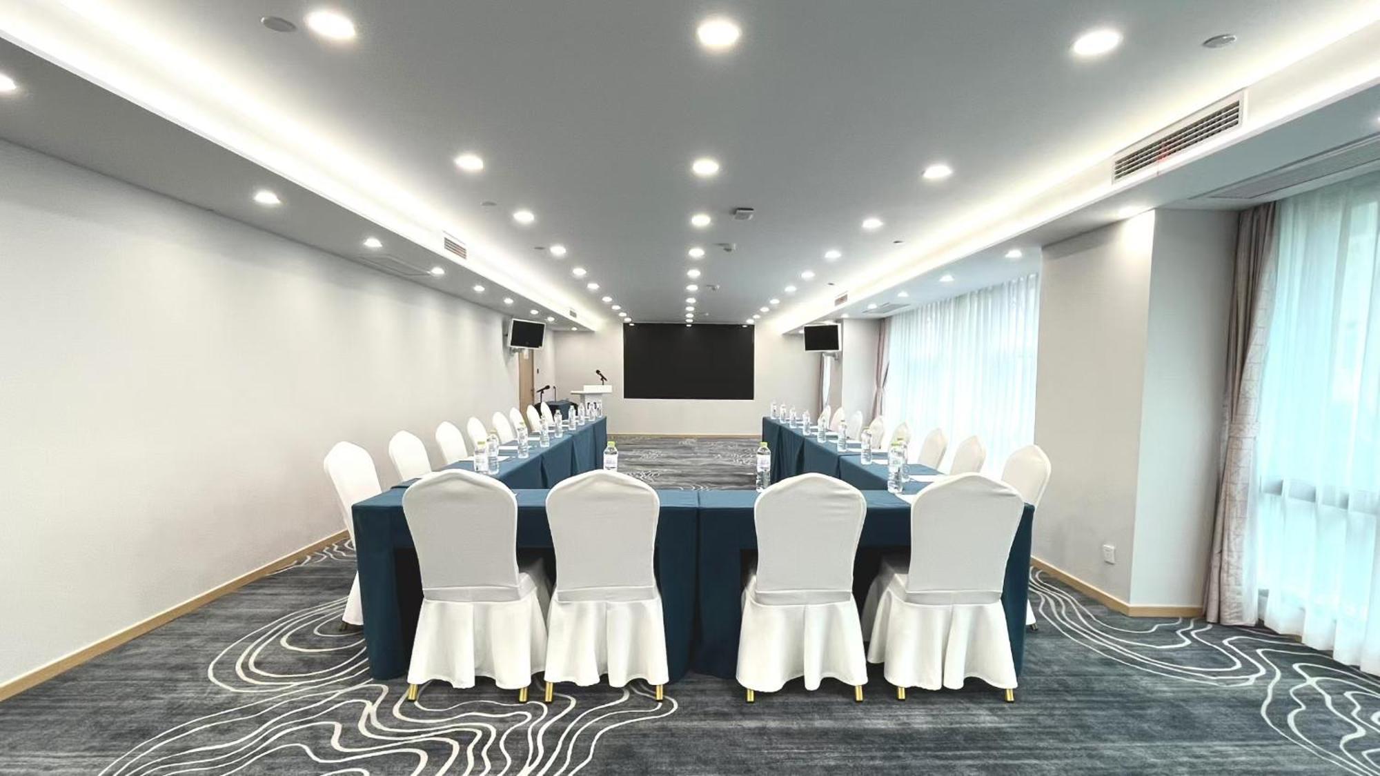 Holiday Inn Express Qingdao City Center By Ihg Exterior foto